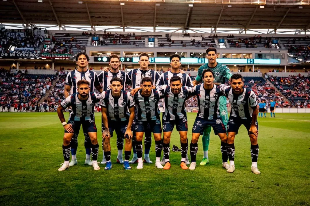 rayados-champions-cup-2027 Jugadores de Rayados celebrando su clasificación oficial a la Champions Cup 2027.