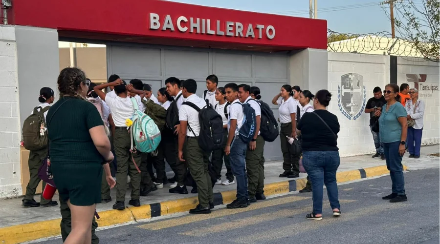 reciben-a-estudiantes-reynosa