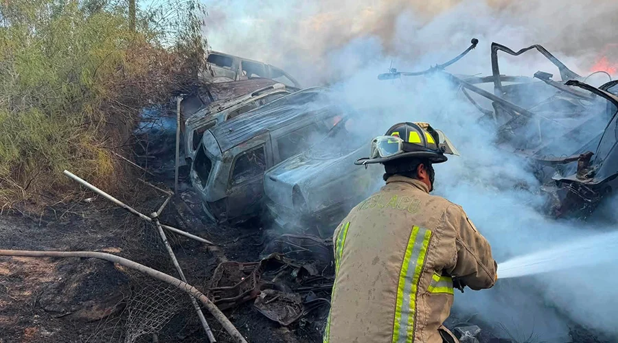 reynosa-registra-incendios-2026 Elementos de bomberos y Protección Civil atienden reporte de incendios en Reynosa.