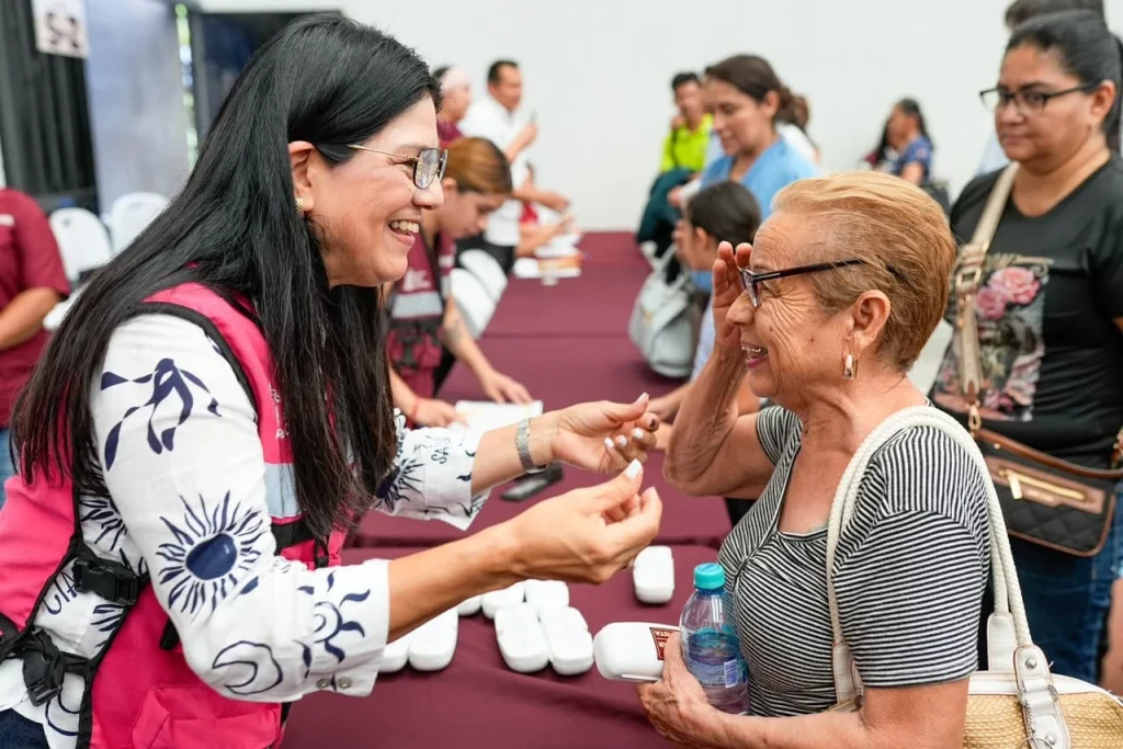 Suma Santa Catarina entrega gratuita de 3 mil 500 lentes 1 santa catarina lentes 3