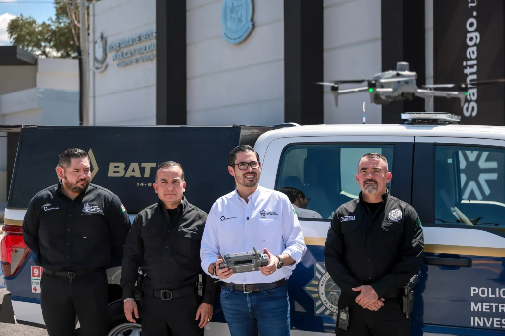 Entrega David de la Peña unidad para fortalecer la seguridad en Santiago 1 Entrega David de la Peña unidad para fortalecer la seguridad en Santiago