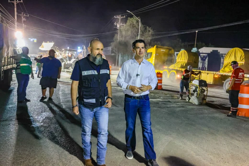 trabajos-nocturnos-de-bacheo-monterrey