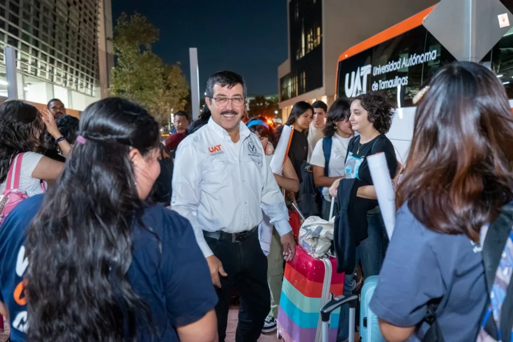 Brinda rector de la UAT emotiva despedida a talentos universitarios rumbo al Congreso Internacional Delfín 2026 1 uat talentos