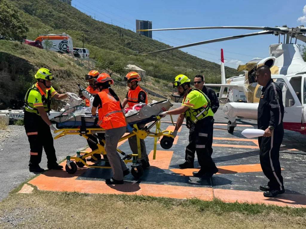 Recibe UMAE 21 del IMSS a "Toñito", menor trasladado vía aérea desde Tamaulipas por quemaduras 1 Recibe UMAE 21 del IMSS a "Toñito", menor trasladado vía aérea desde Tamaulipas por quemaduras