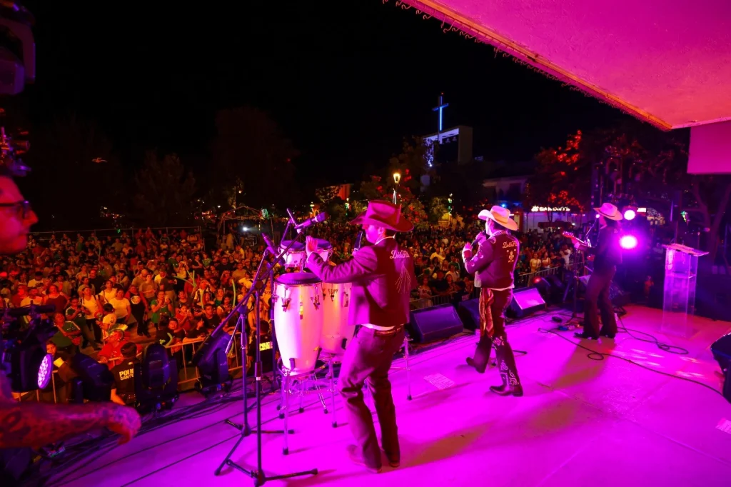 San Pedro reúne a miles de familias para conmemorar la Independencia de México 5 0404a8ca 9320 4b9e a3e7 29b73bc52e6a