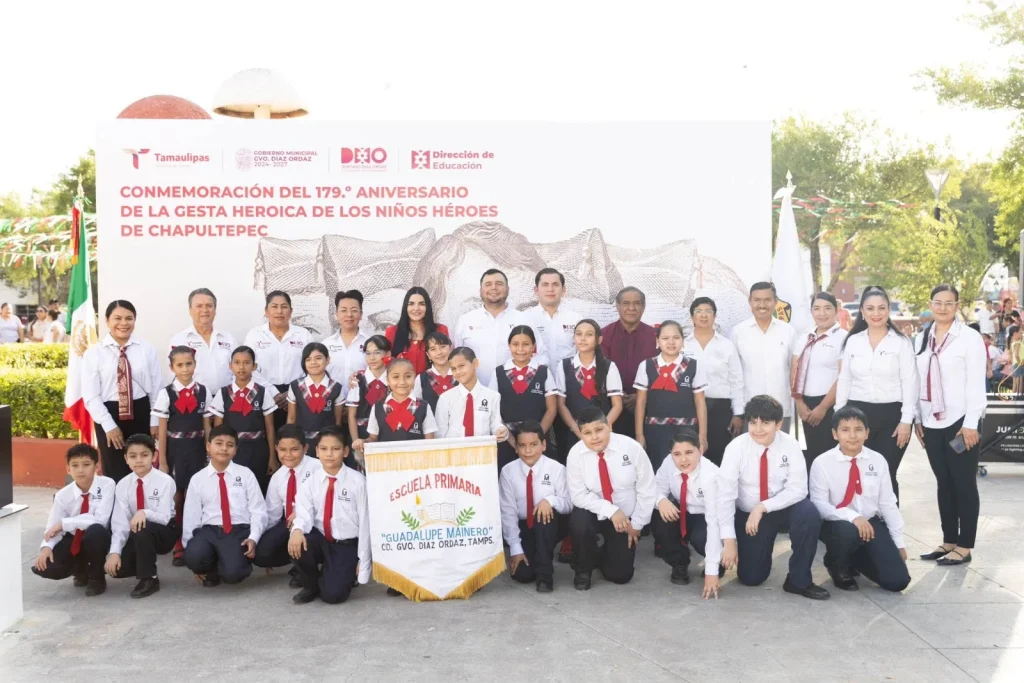 En Díaz Ordaz celebran aniversario de los Niños Héroes 8 2d9a702a e758 453a a50d fda58b057edd