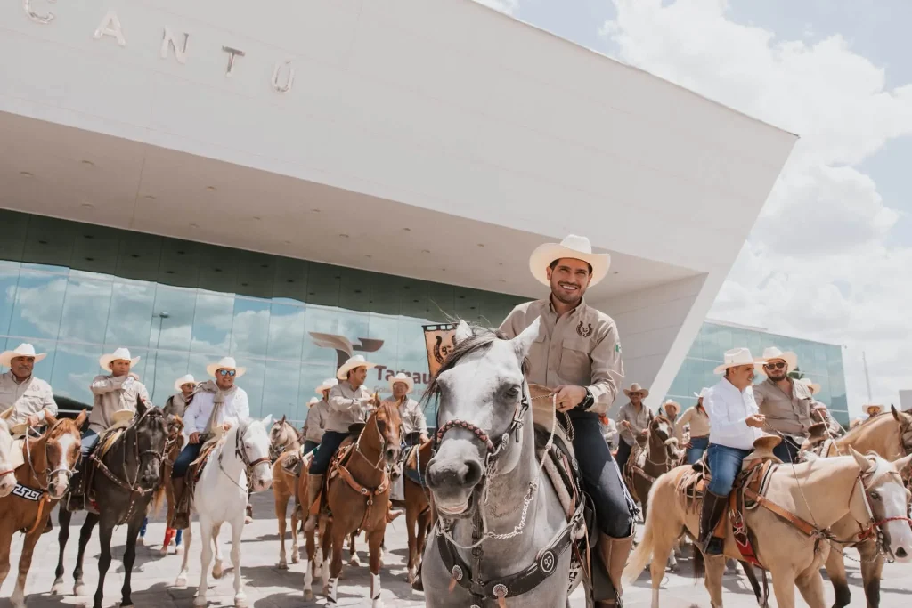 Beto Granados acompaña al gobernador Américo Villarreal en la Cabalgata de la Unidad por la soberanía y la transformación de México 6 4c31798d 7397 4f9f a913 a1995df694b4