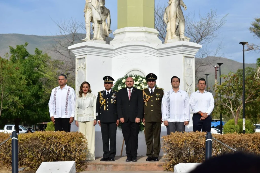 Celebra Humberto Prieto junto a Américo el 216 aniversario del inicio de la independencia mexicana 2 558b1fc3 dd14 462b 89e4 d6ade4994642