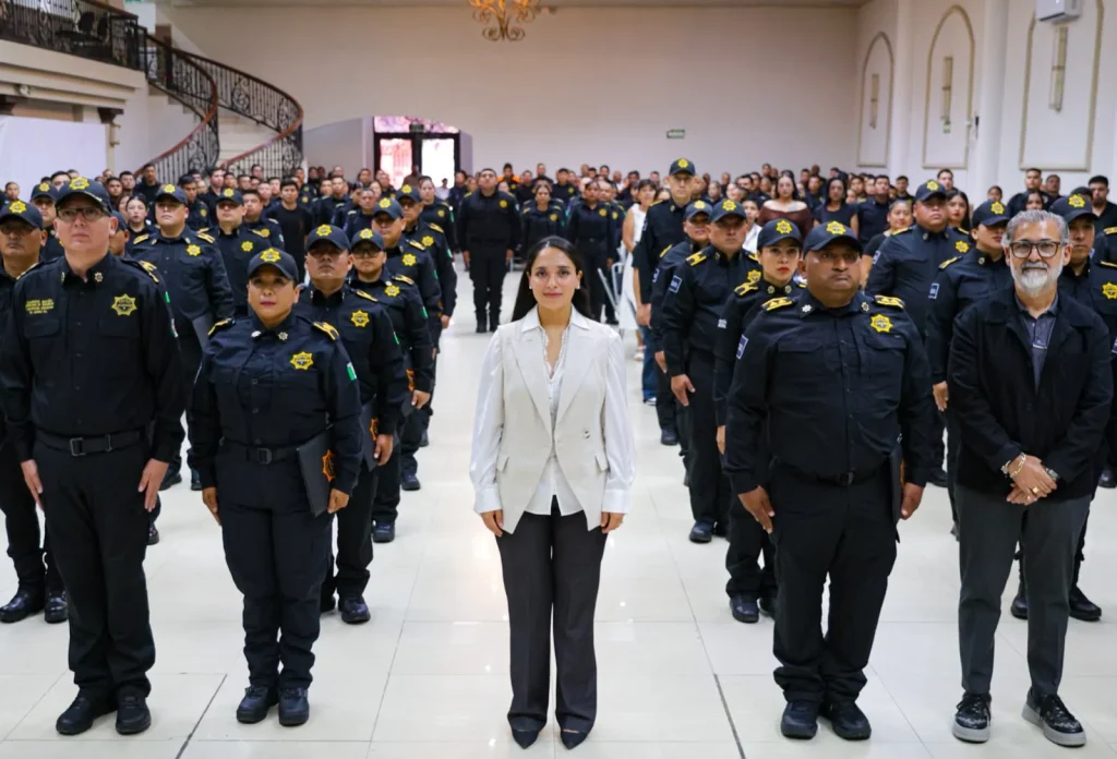 Reconocen la trayectoria y compromiso de policías de Juárez en su día 2 64d00c4b a7b2 4b02 a877 6889a545409d