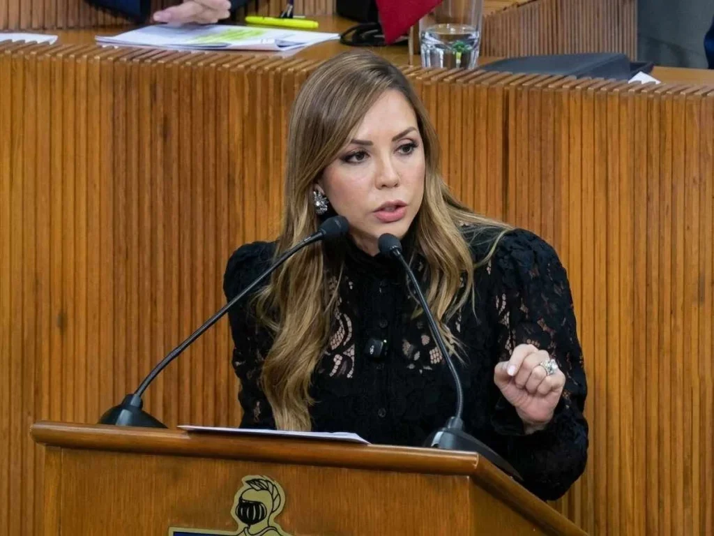 Cuestionan en Congreso falta de acuerdos y ausencia de Samuel García 4 785144848 29053626694224934 1265260906556542183 n