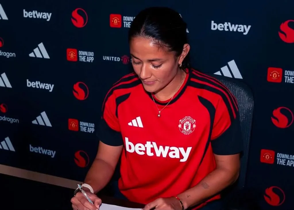 La tampiqueña Rebeca Bernal llega al Manchester United 1 790589690 1404045788501363 512197196693478112 n