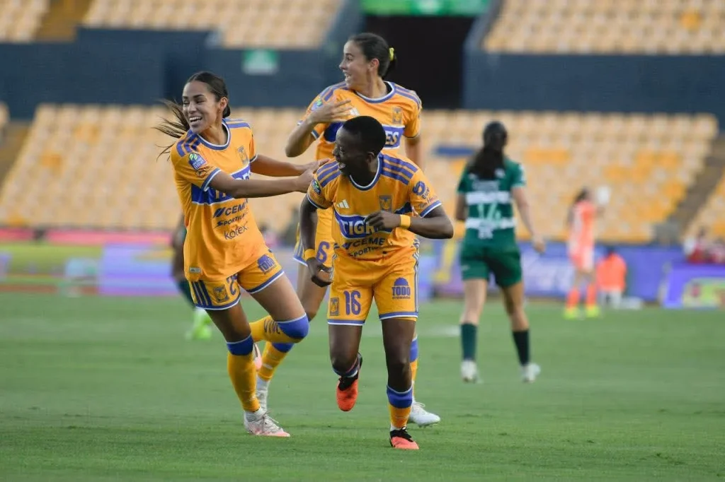 Tigres Femenil golea a Santos y sigue invicto en el torneo 1 793380318 1075551175174692 1644924655087249497 n