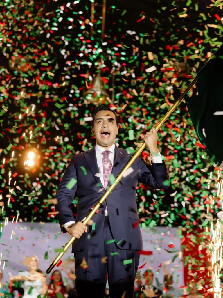 Celebran miles de santacatarinenses El Grito 2 795027826 1503315904853707 5650941319145765648 n