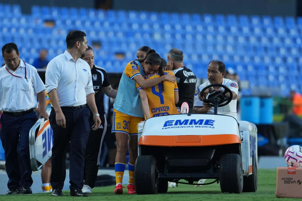 Greta Espinoza queda fuera todo el torneo 2 799600698 1422079279888156 3813238461616323486 n