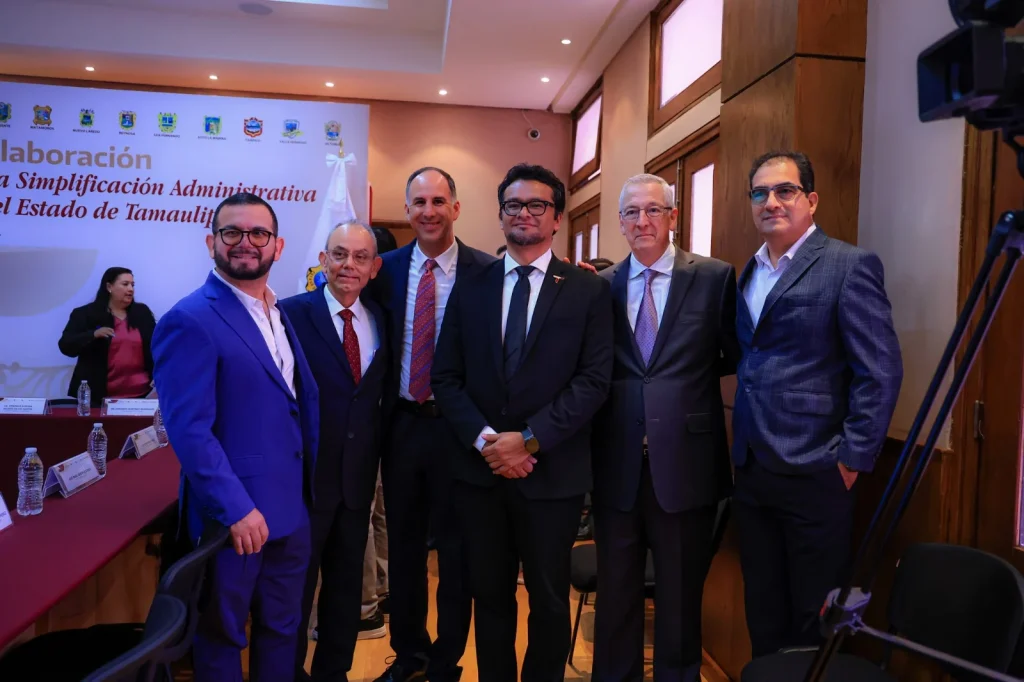 Firman Gobierno, municipios y sector gasolinero acuerdo para la Seguridad Energética 4 7c5013f8 1239 454b adde 50dee945f252