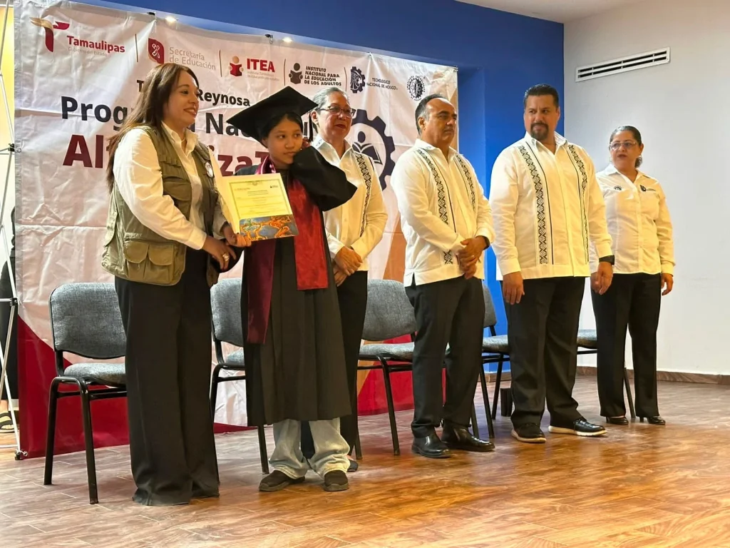 Entregó ITEA certificados de primaria y secundaria en Reynosa 1 800008605 4689930191237247 1367138500829236106 n