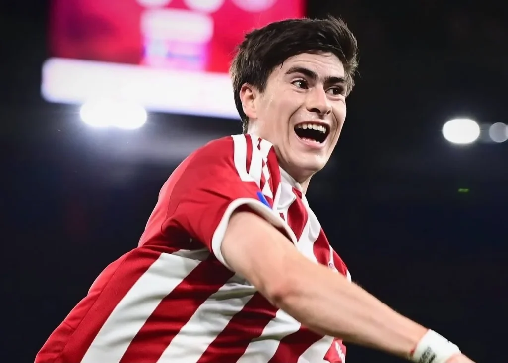 Brilla 'Hormiga' González en Copa de Grecia 3 800979031 1076844255206628 2413422955190717295 n