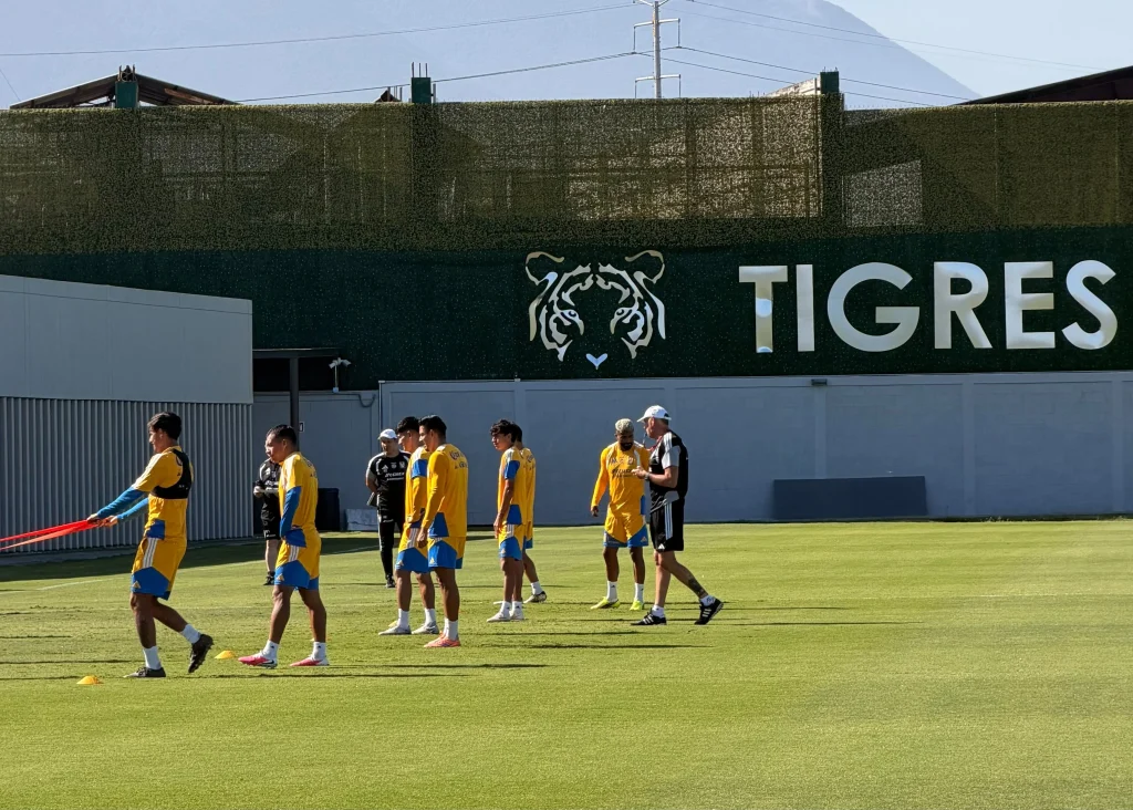 Jesús Garza es baja de Tigres para visitar a Juárez 4 806100883 1625566549248732 8224117264547841219 n
