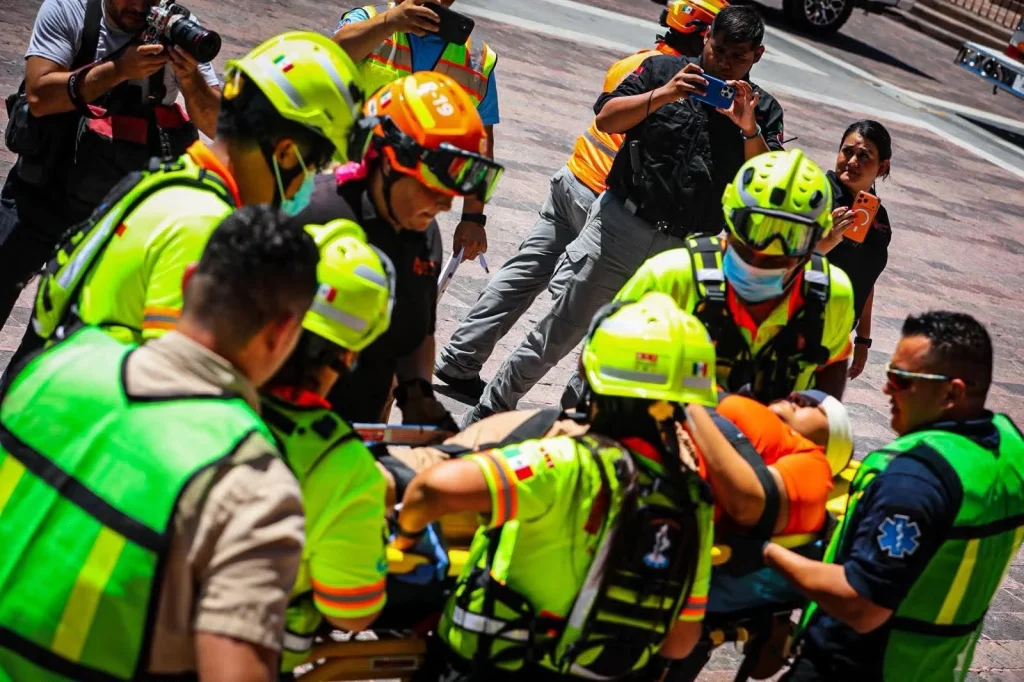 Participan más de 391 mil personas en segundo Simulacro Nacional en NL 5 810280937 1091587793622518 2402440769796370754 n