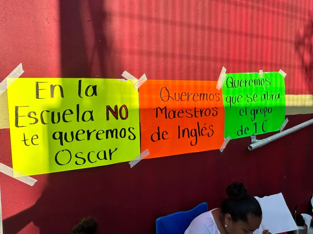Padres de familia cierran el Crede y exigen destitución de director en escuela de Reynosa 3 814660192 1640156271134334 4414745749086893349 n