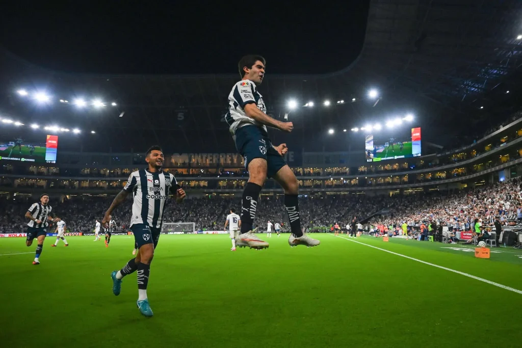 Vuelve Rayados al triunfo; vence 1-0 a Cruz Azul 2 815037421 1482774660329256 5452414101801564439 n