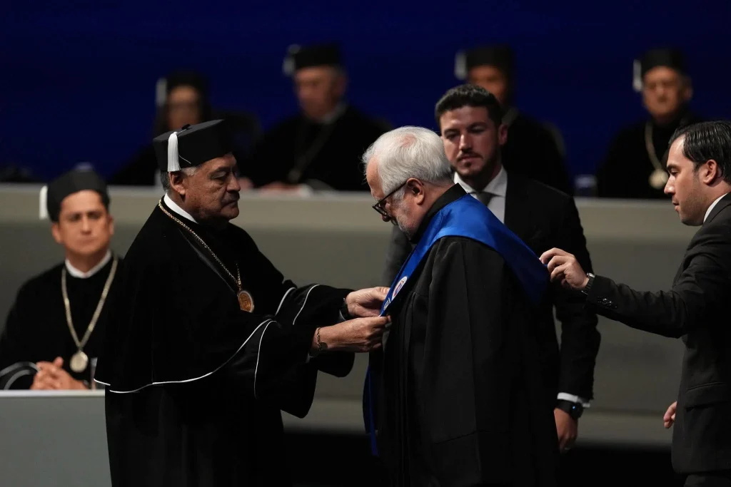 UANL entrega Medalla Alfonso Reyes a Jaime Yesaki 8 819523481 2303701777063761 8031510314938727402 n
