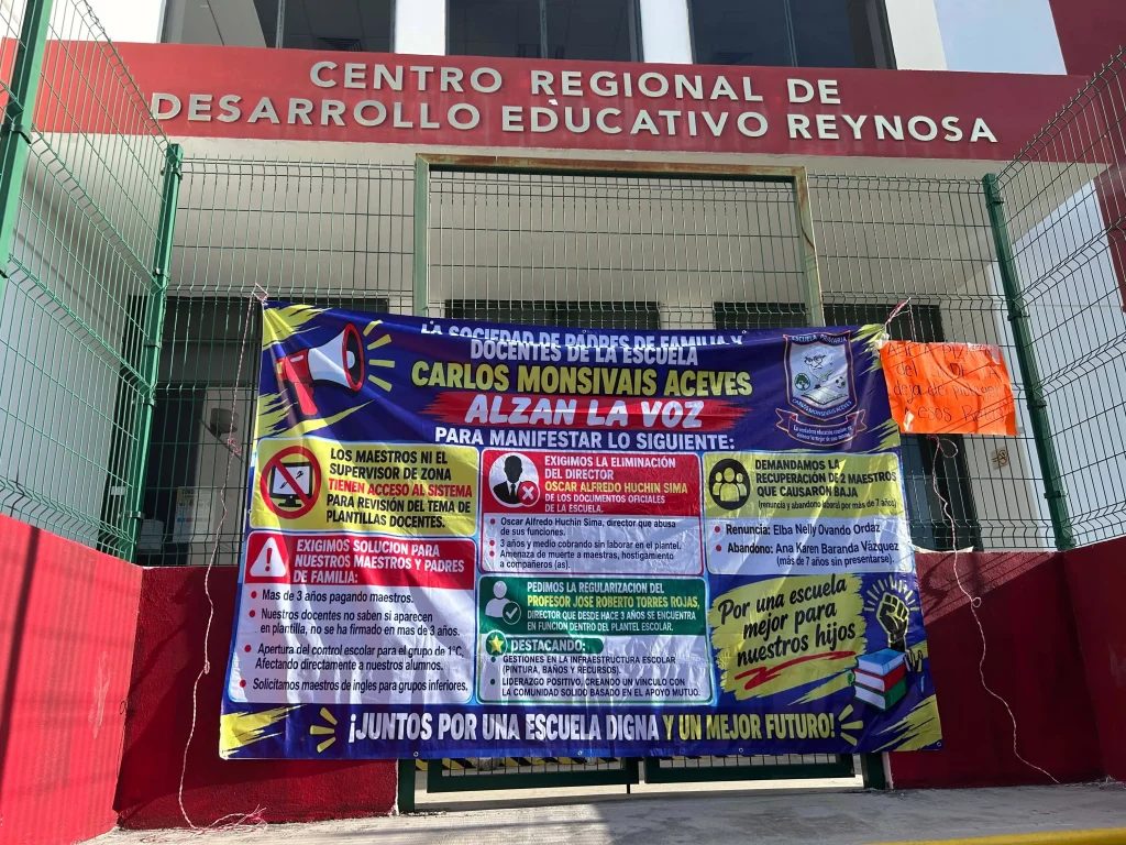 Padres de familia cierran el Crede y exigen destitución de director en escuela de Reynosa 1 819897174 2012631579394151 633402030676285519 n