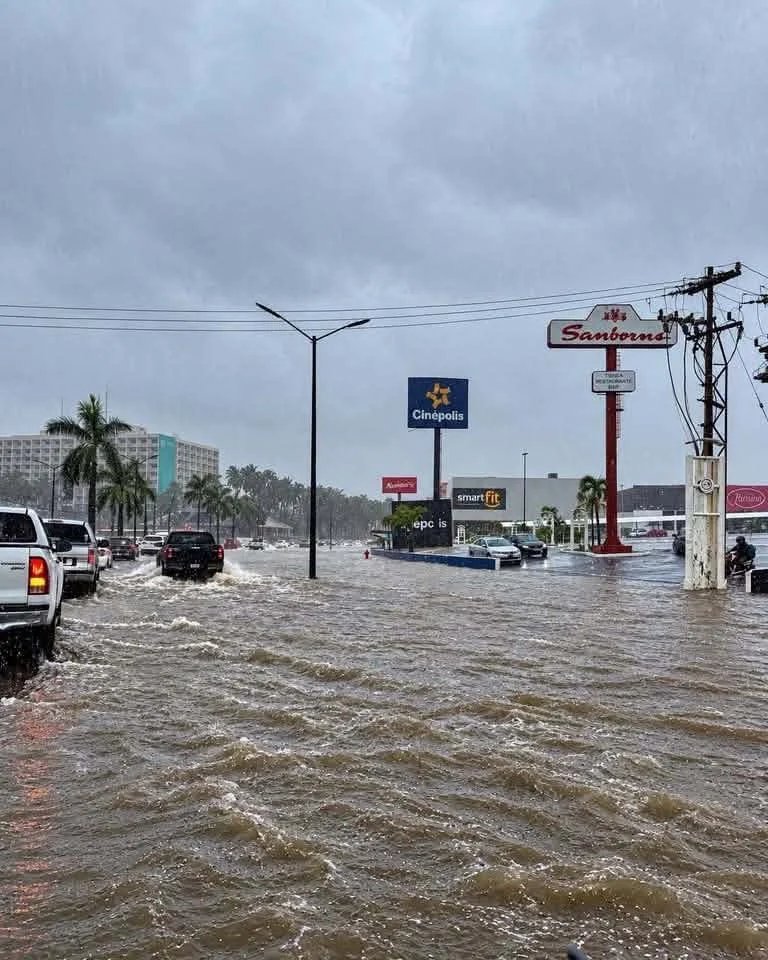 Fuertes lluvias provocan inundaciones en Tampico y Ciudad Madero 1 825312637 1279869127549053 6054397409567497783 n