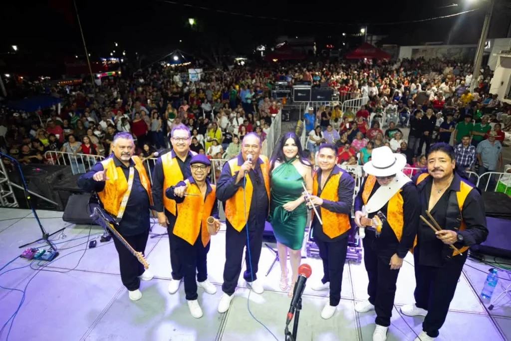 Nataly García Díaz preside ceremonia del Grito de Dolores 9 9f11418a a2a6 4ae1 a0ee 25ea507ece99