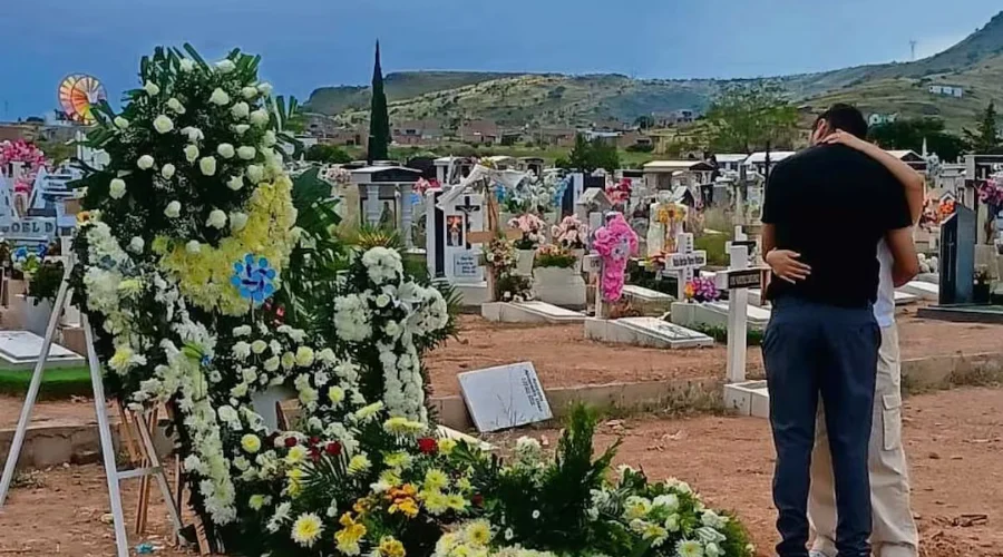 Estamos destruidos, queremos respuestas, dice padre de bebé