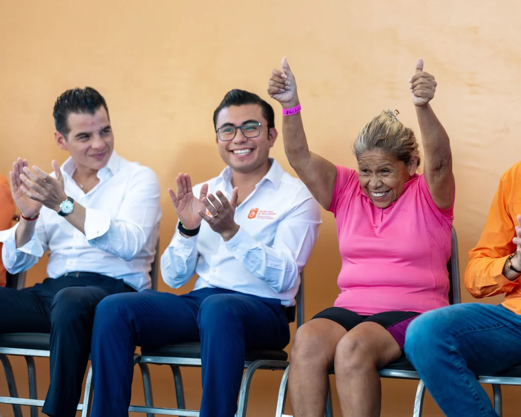Estamos reconociendo a quienes todos los días cuidan de Nuevo León: Félix Arratia 2 FOTO 03 VIDEO ESTAMOS RECONOCIENDO A QUIENES TODO LOS DIAS CUIDAN DE NUEVO LEON FELIX ARRATIA