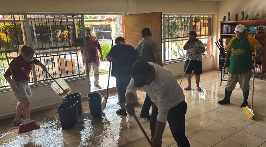 Mantiene gobierno de Madero atención a familias y escuelas tras lluvias atípicas