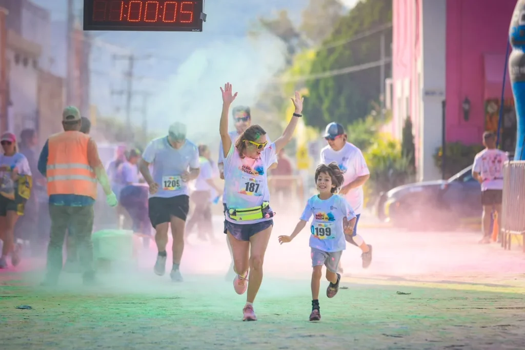 David de la Peña invita a participar en la novena edición de la Magic Color Run 1 WhatsApp Image 2026 09 17 at 11.10.59 AM