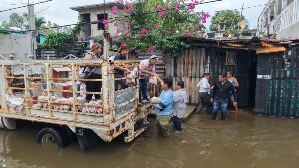Mantiene Madero atención permanente a familias afectadas por lluvias 1 aa5414d8 cb4a 4ac8 83a0 6aa8d709390b
