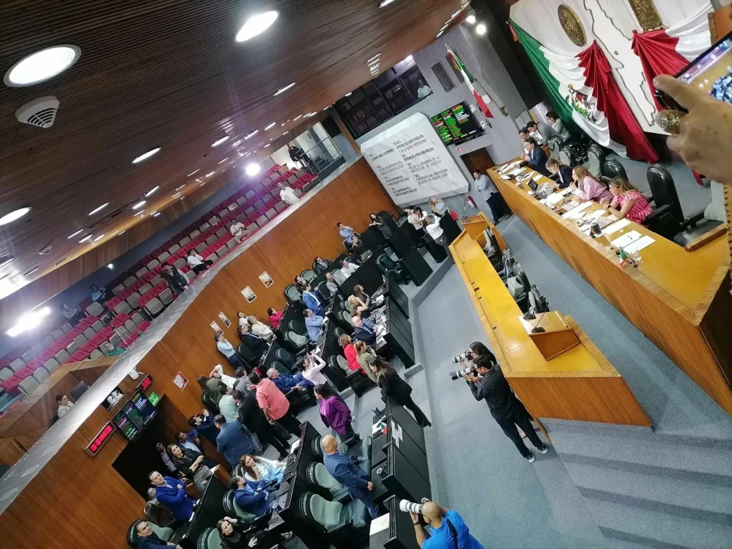 agenda-minima-tematica-congreso-nl Sesión en el Congreso de Nuevo León para aprobar la Agenda Mínima Temática