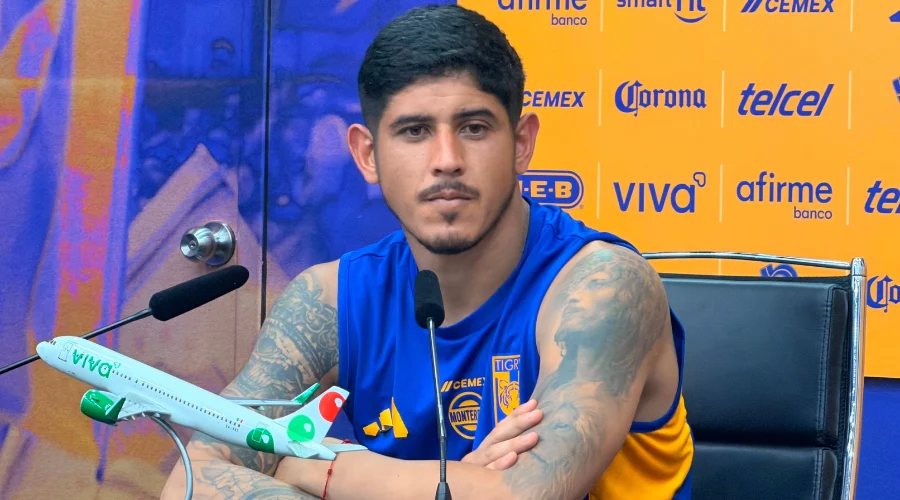 alan-franco-clasico-regio-143