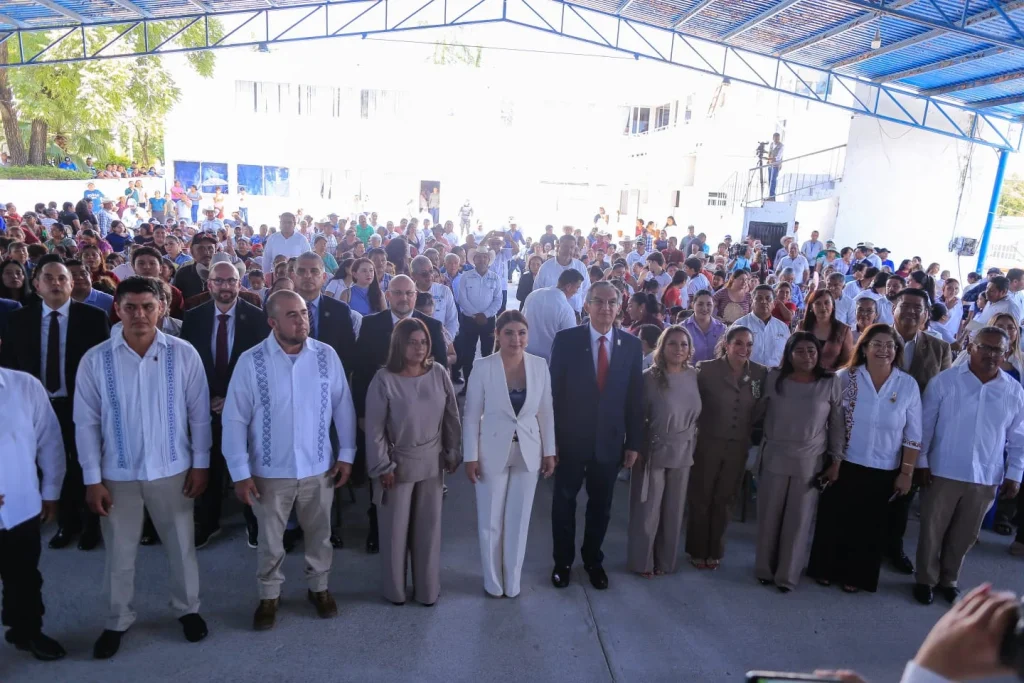 Autoriza Américo construcción de carretera en Antiguo Morelos 1 Autoriza Américo construcción de carretera en Antiguo Morelos