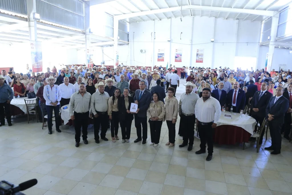 Mejores caminos rurales y una ambulancia: compromiso de Américo en Villagrán 2 Mejores caminos rurales y una ambulancia: compromiso de Américo en Villagrán