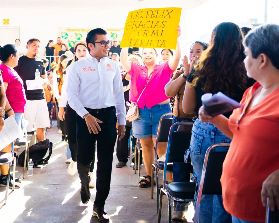 Lleva Félix Arratia "Ayudamos a las Mujeres" por todo NL 1 arratia2