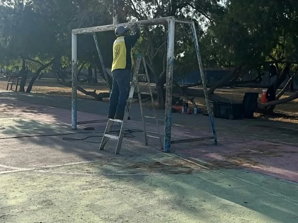 Beto Granados mantiene acciones para mejorar la imagen urbana de Matamoros 1 beto limpia2