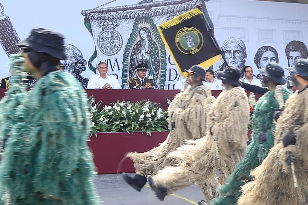 Américo preside desfile cívico-militar por el 216 aniversario de la Independencia 7 bfd21040 5eba 487a 9759 6550a2ab6b9a