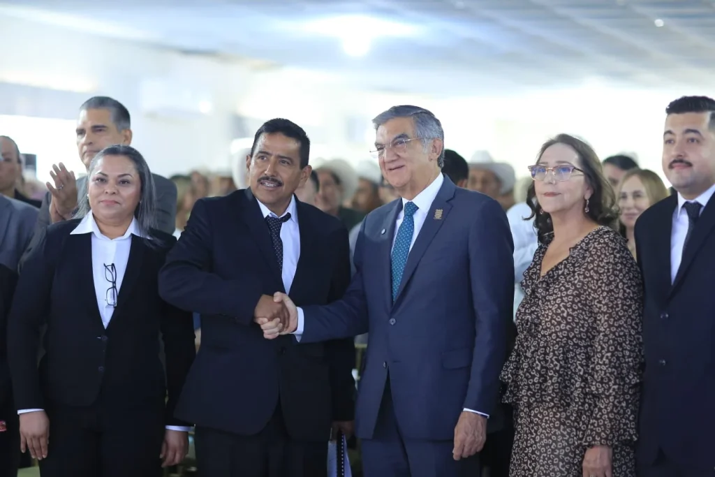 Burgos se transforma con caminos, servicios y apoyos para sus comunidades: Américo 2 burgos informe 2