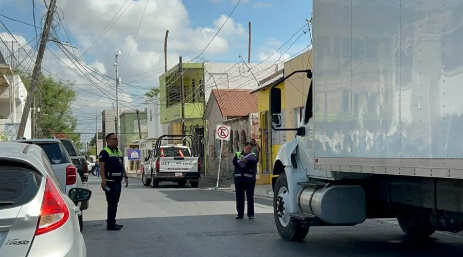 camion-derriba-cables-reynosa