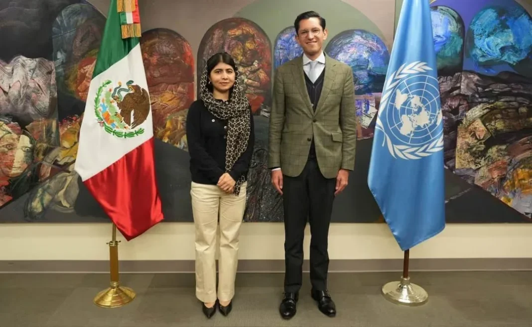 canciller-velasco-sostiene-encuentro-con-malala El canciller Velasco durante su reunión con la Premio Nobel de la Paz Malala Yousafzai