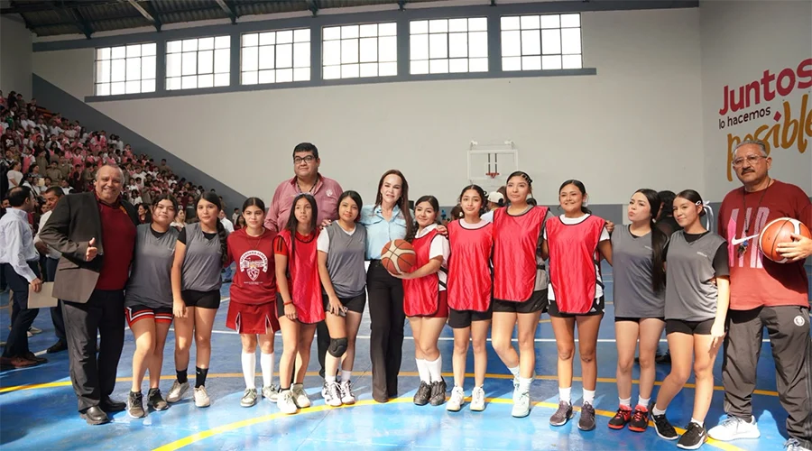 carmen-lilia-rescata-gimnasio-historico-de-basquet Carmen Lilia rescata gimnasio histórico de basquet en Nuevo Laredo