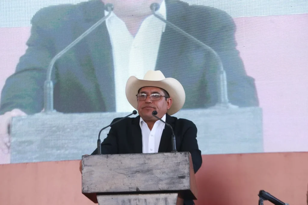 En Hidalgo, reitera Américo colaboración para impulsar desarrollo de los municipios 6 ce27d436 1418 4e83 b65c f75310026205