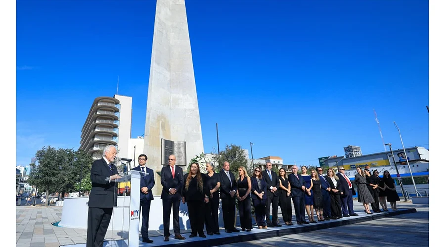conmemora-monterrey-430-anos-fundacion Conmemora Monterrey 430 años de su fundación en el Obelisco