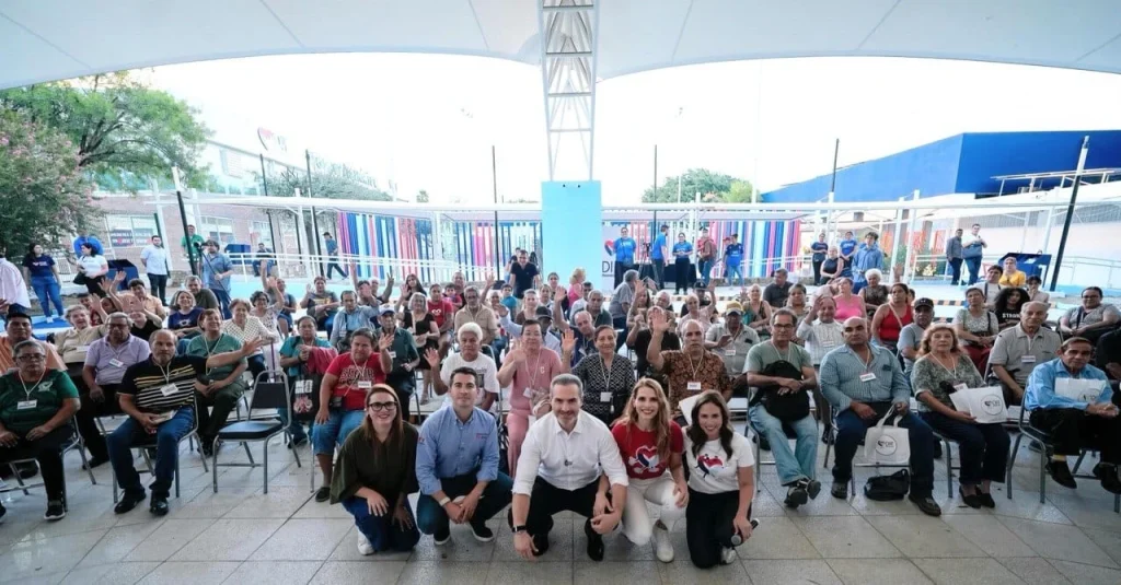 Entrega DIF Monterrey aparatos auditivos gratis y amplía sus apoyos sociales 4 d4f5d398 adc3 40b9 8c34 e74a3f127c86