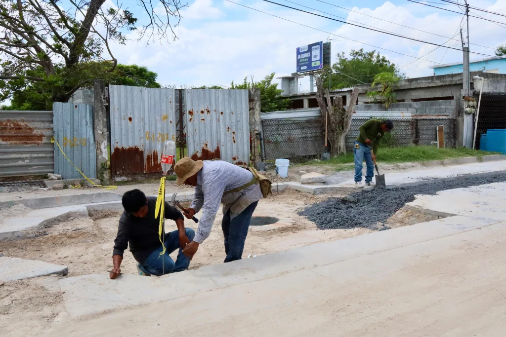 Supervisa Eduardo López Arias obras de drenaje en Fraccionamiento Reynosa 2 d778f911 37a7 45ab ba29 2c93ccf66228