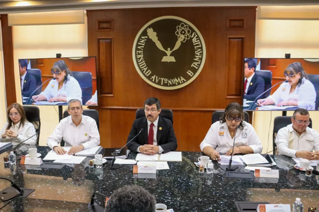 damaso-anaya-patronato Destaca Dámaso Anaya avances institucionales de la UAT ante el Patronato Universitario
